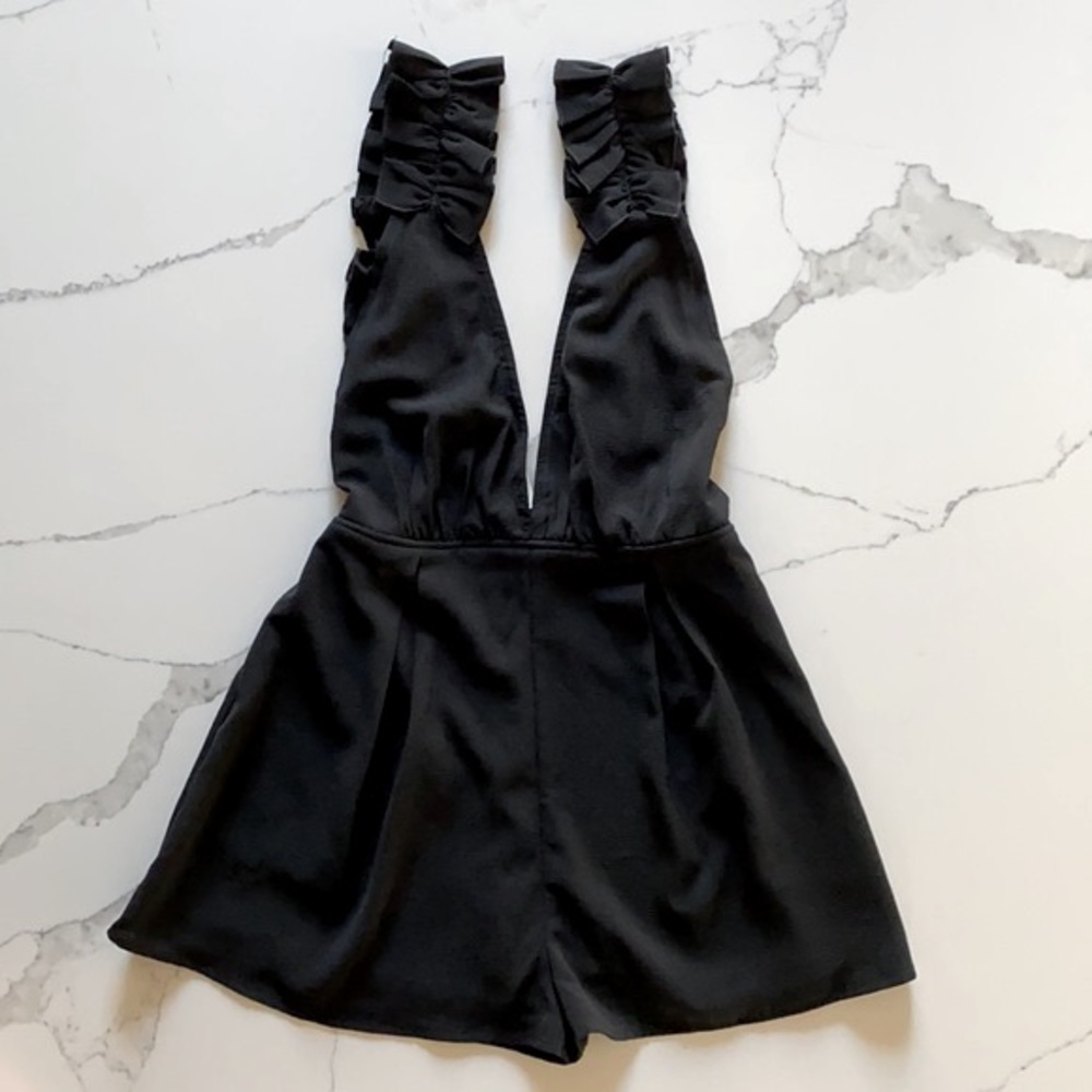 Forever 21 Deep V Ruffled Shoulder Romper